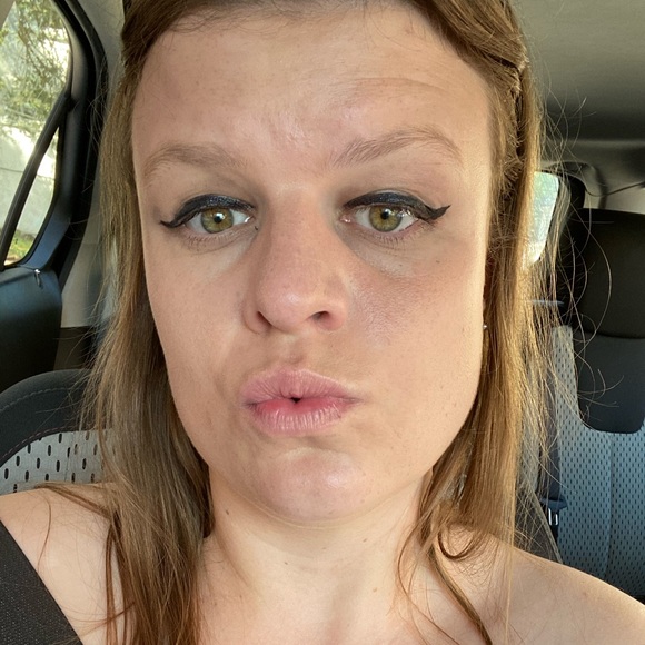 Meet your Posher, Emma - Picture 2 of 2